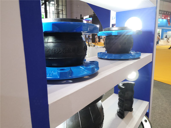 上海＂污水处理DN2000/1600 10kg橡胶软接头＂建议EPDM橡胶